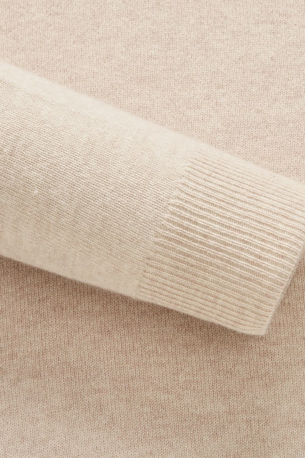 WS 캐시미어 헨리넥 804 라이트베이지 긴소매 니트