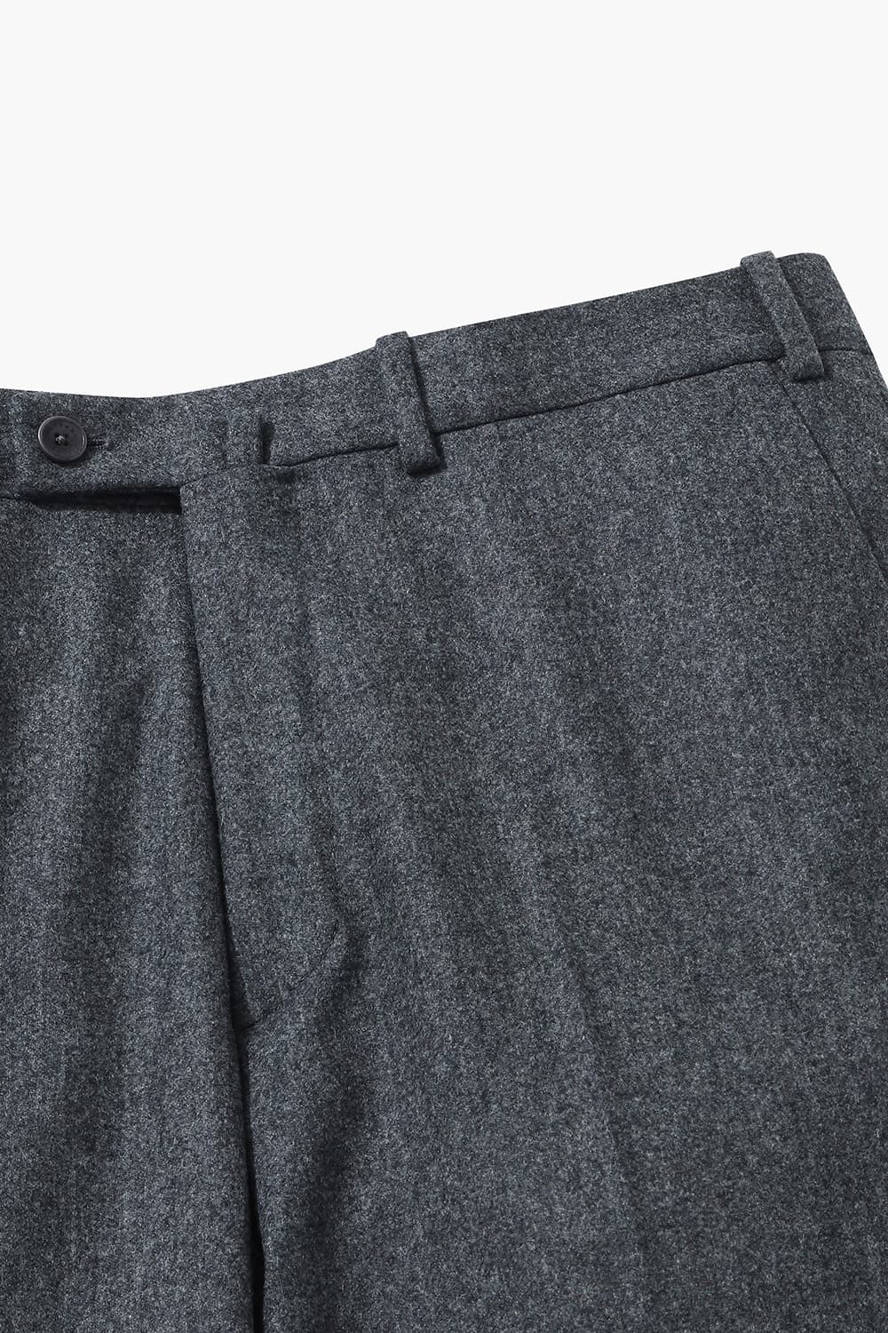 WILLIAM 울 플란넬 테이퍼드 101 차콜그레이 팬츠