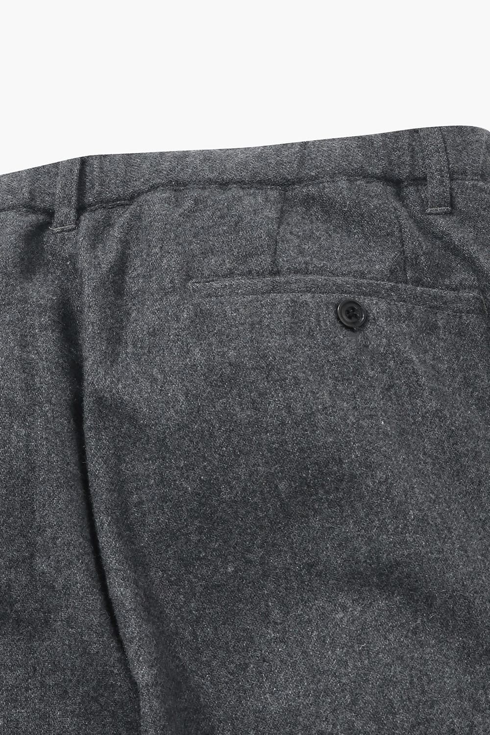 TANKER 울 혼방 드로우스트링 세미와이드 102 차콜그레이 팬츠