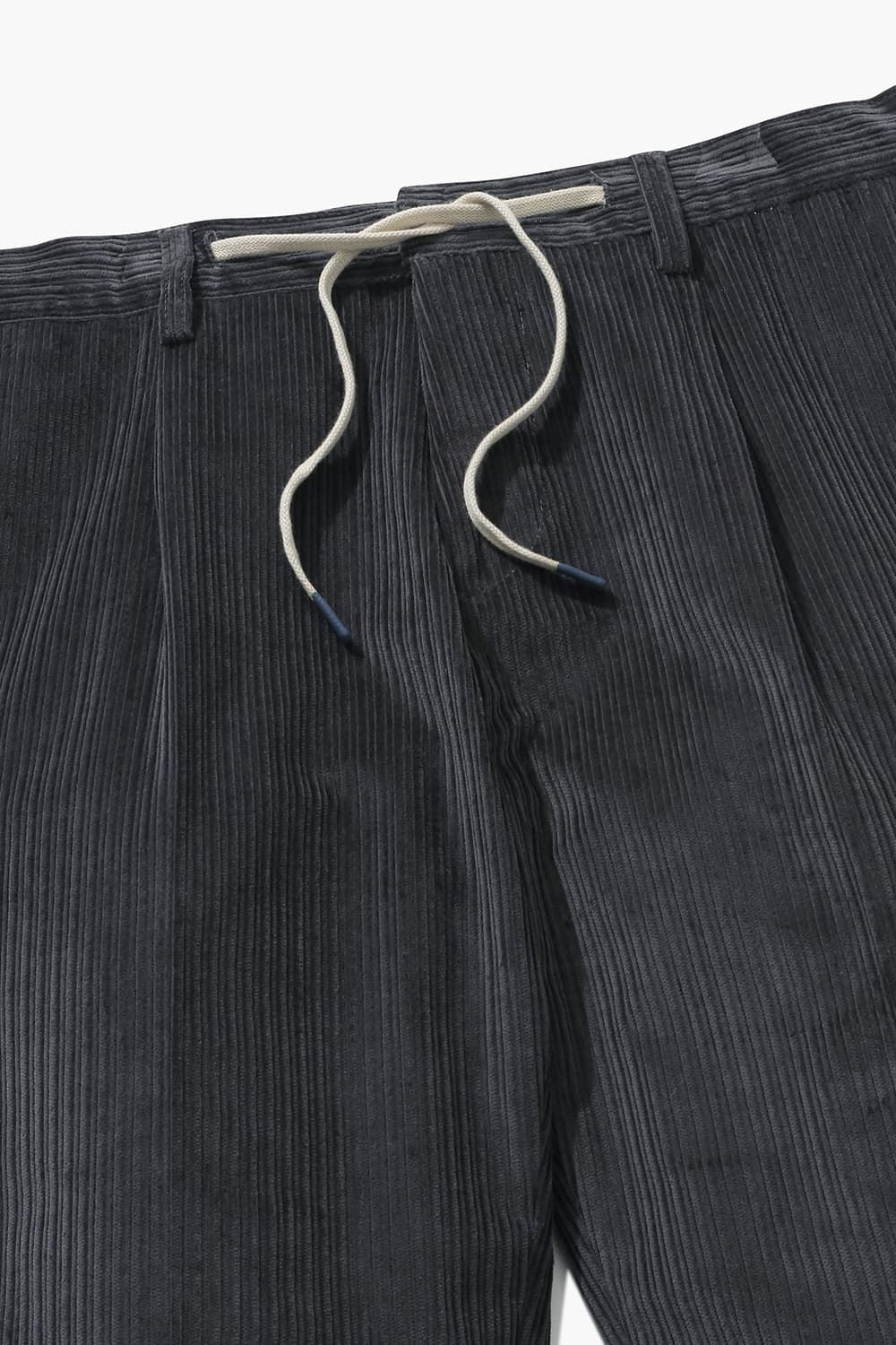CASMIK 코튼 드로우스트링 코듀로이 세미와이드 807 차콜그레이 팬츠