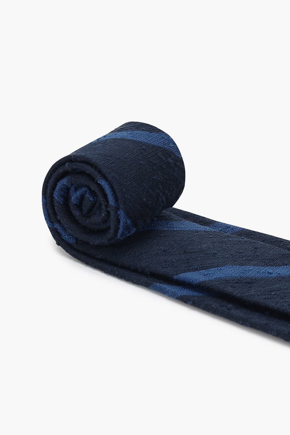 실크 스트라이프 410 다크네이비 넥타이