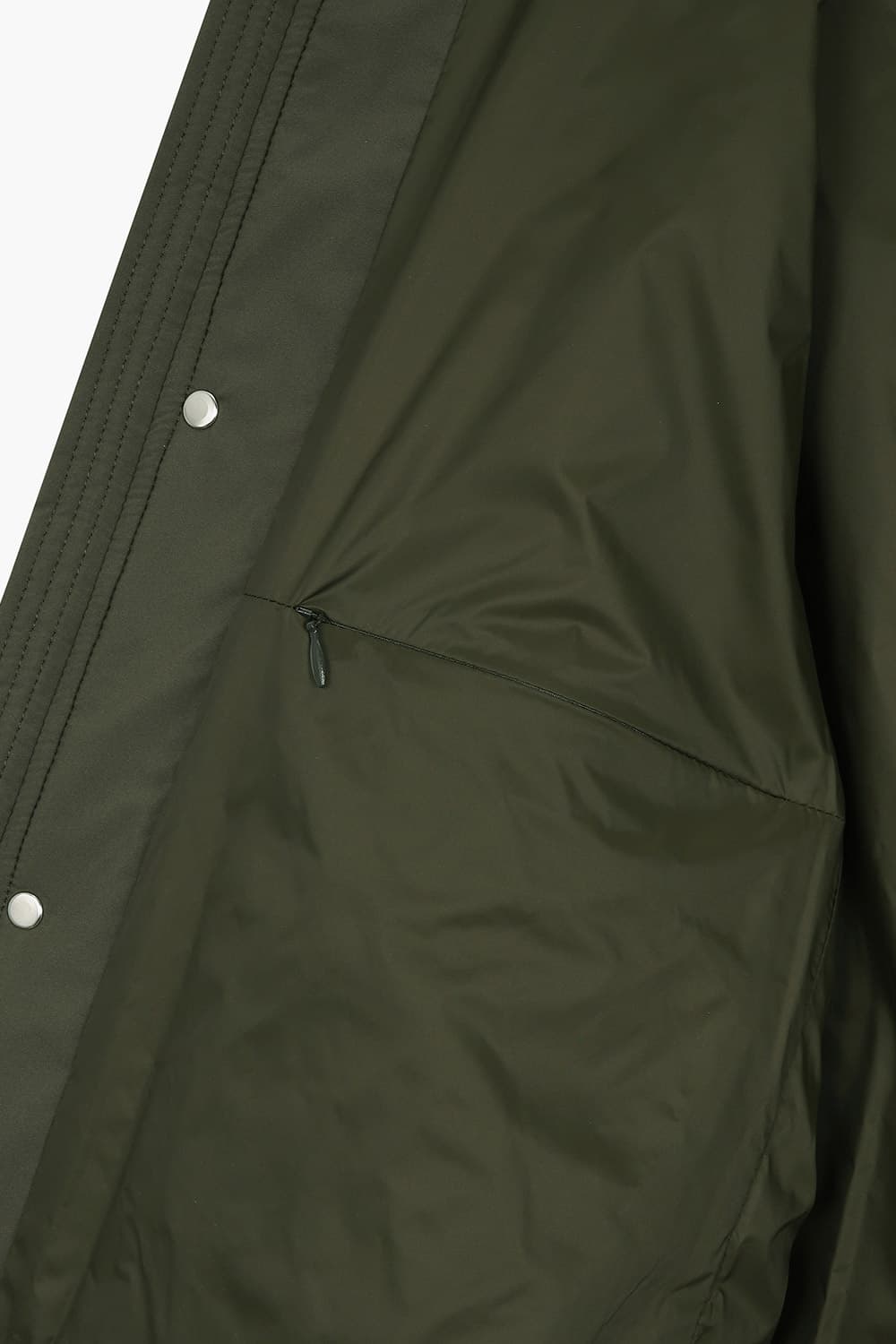 램스킨 스웨이드 패치 하이넥 801 카키 점퍼