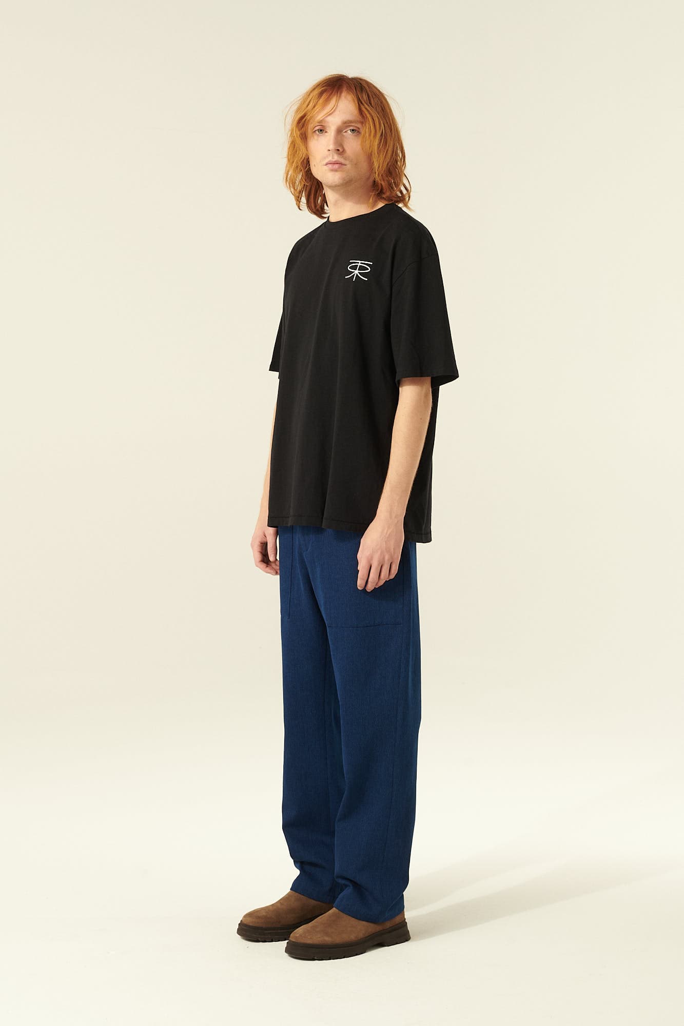 THORSTEN 코튼 로고 103 블랙 반소매 티셔츠