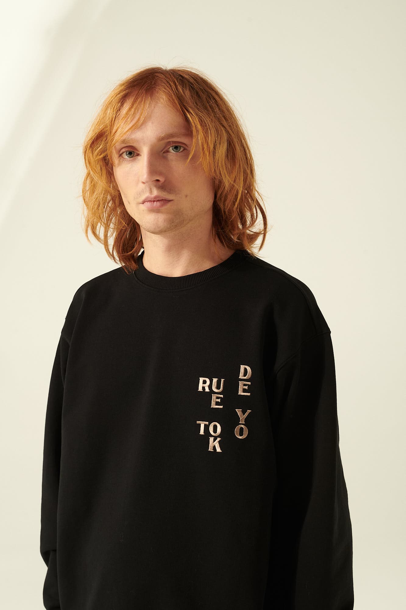 TRU 코튼 스웻 101 블랙 긴소매 티셔츠