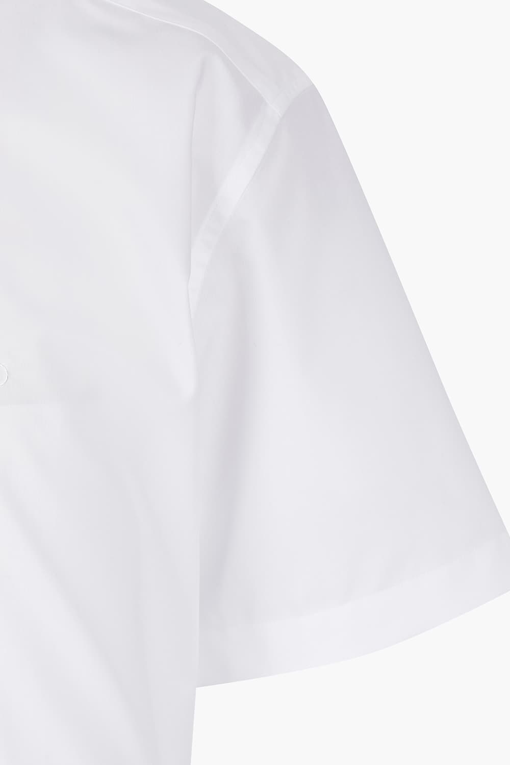 카라 루프탭 트리콜로르 951 컴포터블 반팔 셔츠 화이트 SE6MM22HS951SWH