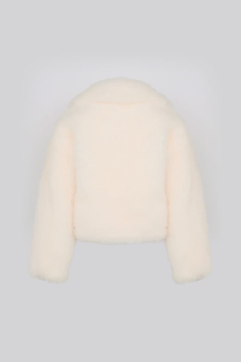 양털 숏 코트 CE5SFFUJA003C11