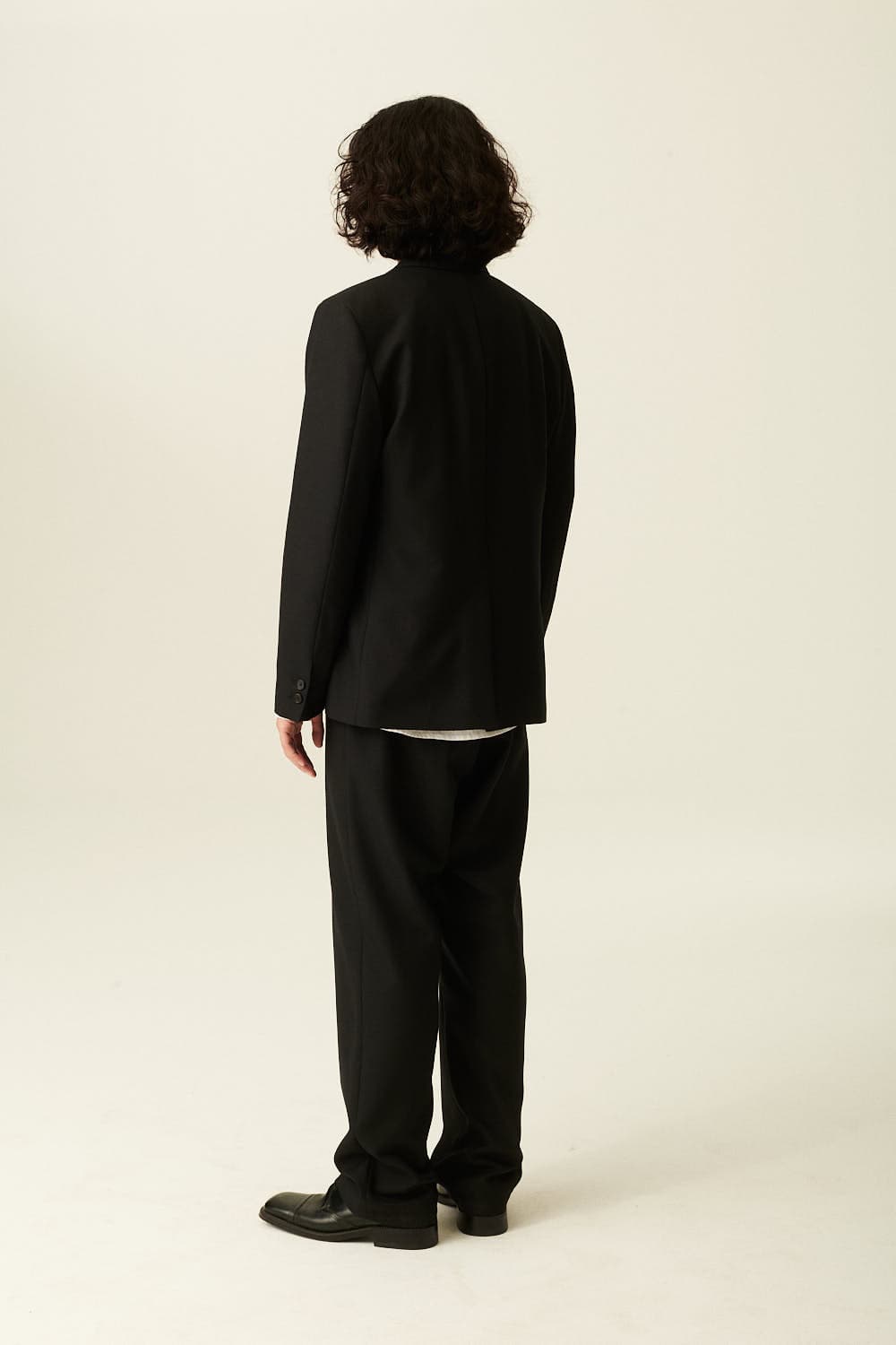 CASPIAN 울 혼방 001 블랙 테일러드 자켓