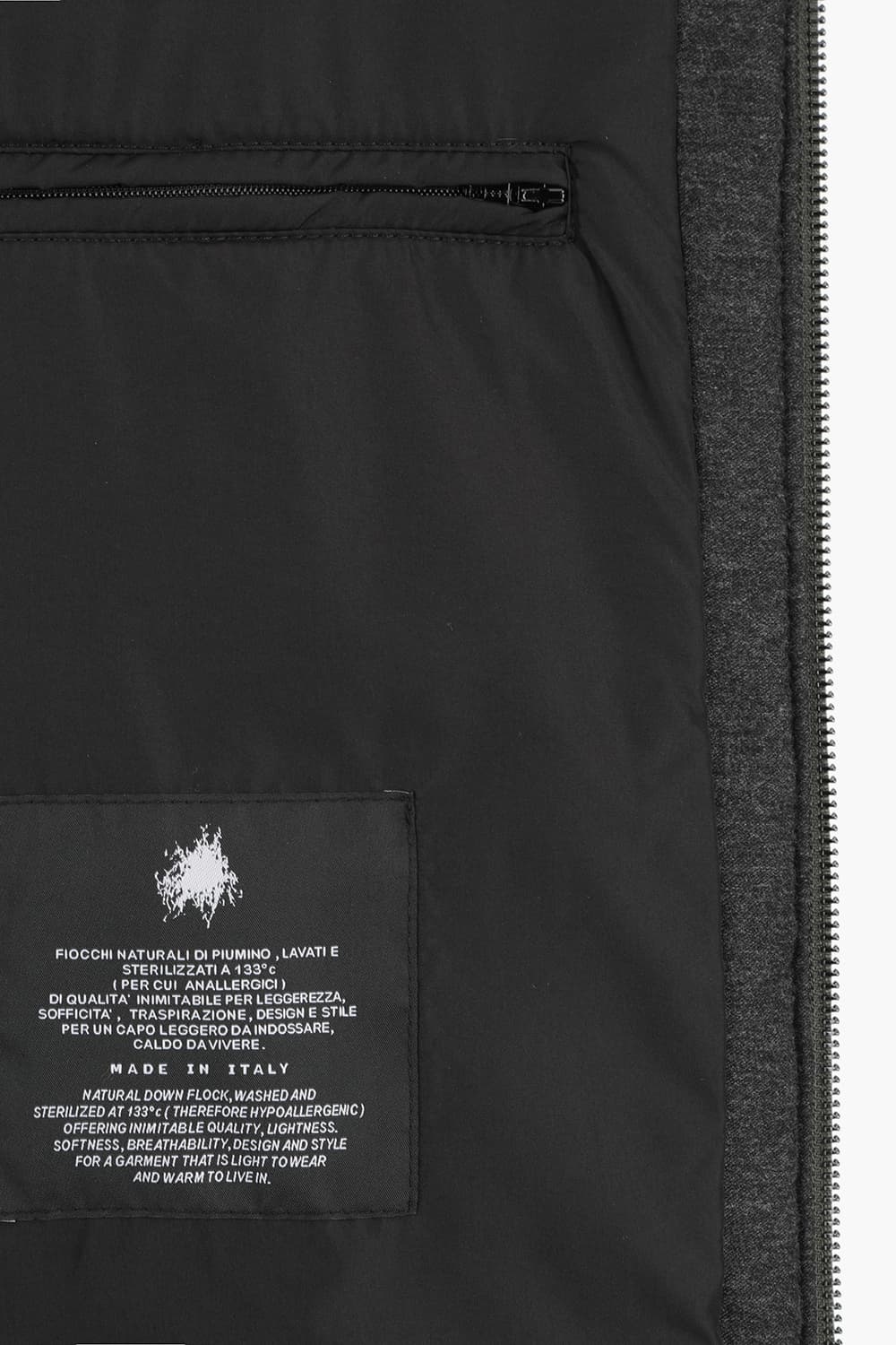 고트스킨 스웨이드 하이넥 801 다크카키 베스트