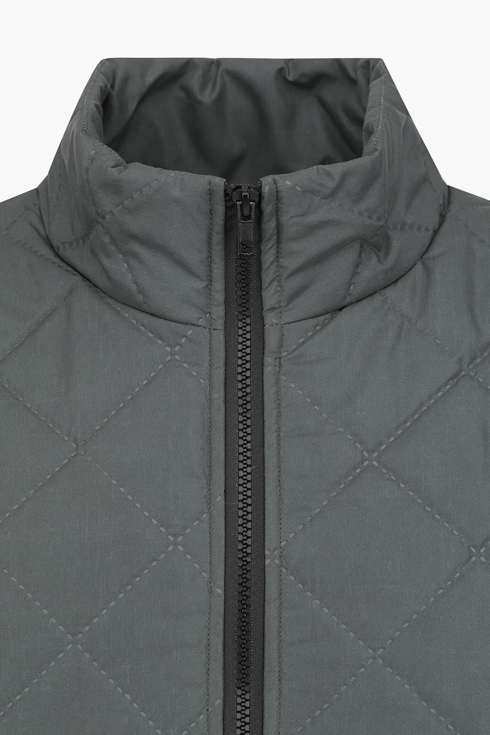 CLAN 다이아몬드 퀼팅 경량 501 다크그레이 베스트