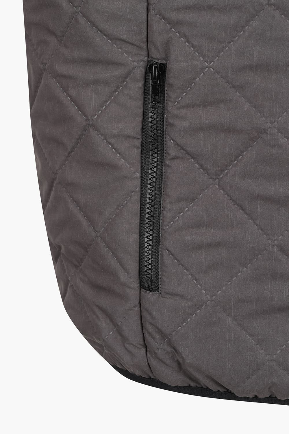 CLAN 다이아몬드 퀼팅 경량 501 다크그레이 베스트