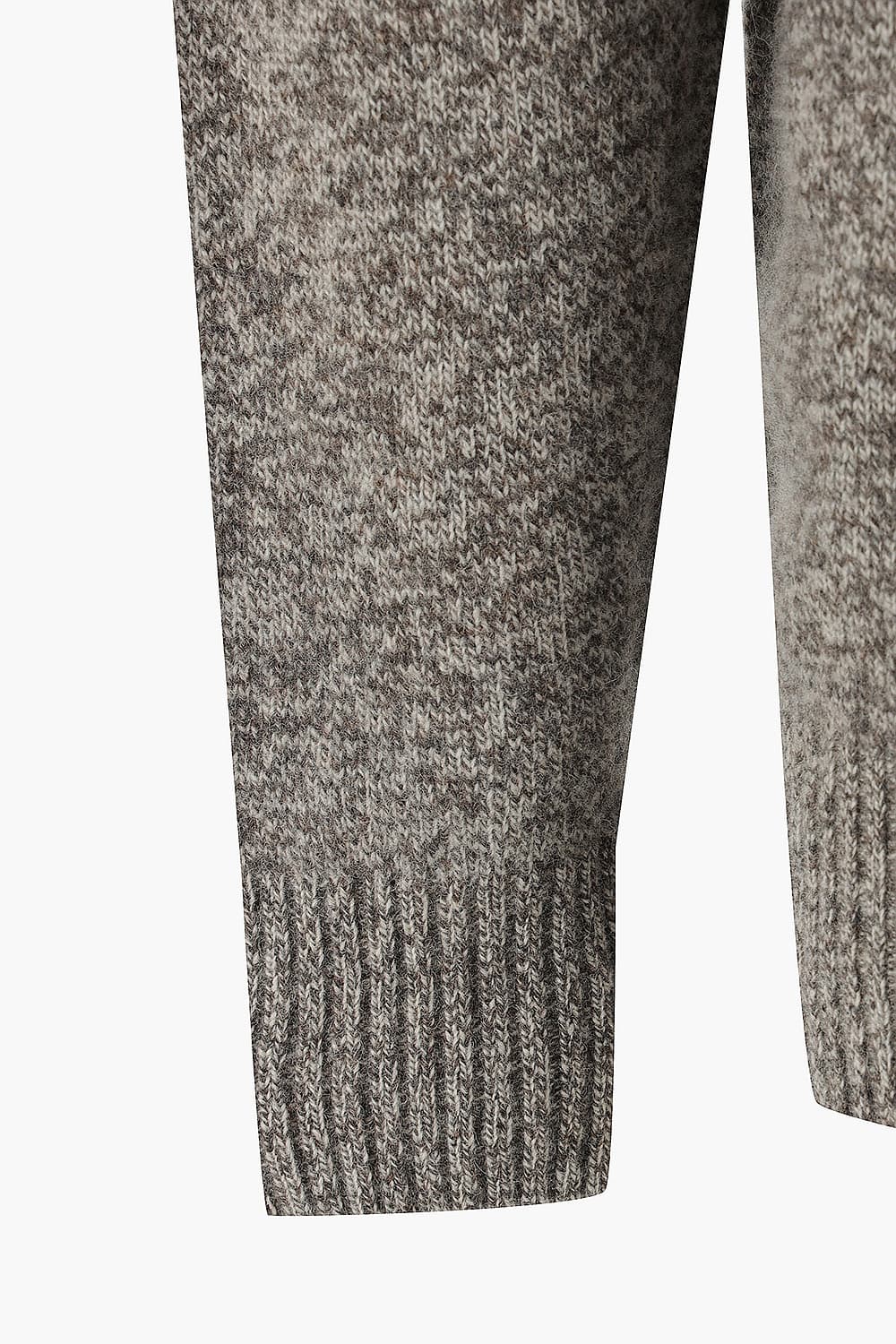 SEAMLESS 울 터틀넥 103 브라운 긴소매 니트