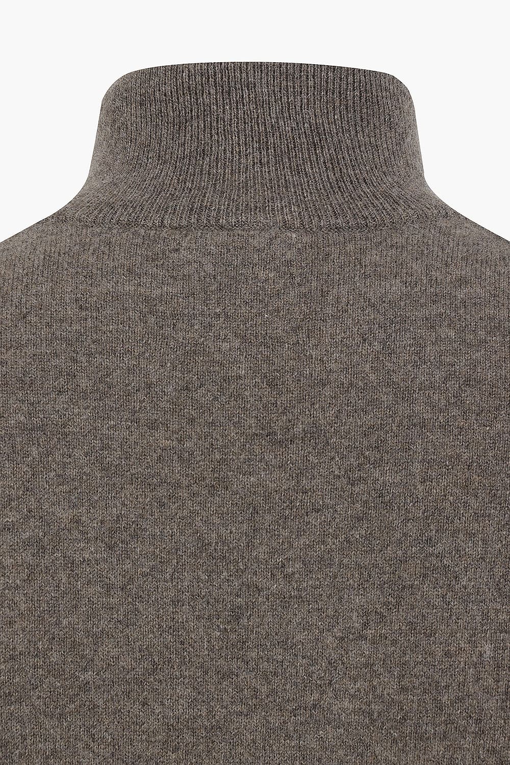 TRUCKER 울 캐시미어 하프 집업 105 다크브라운 긴소매 니트